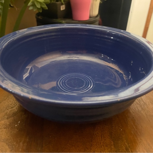Lovely Pair of Vintage Cobalt Blue Fiesta Dinnerware 8 1/2” Nappy Bowls - Picture 3 of 10